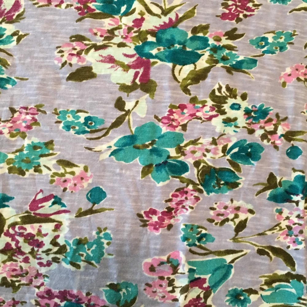 Floral t-shirt - Picture 3 of 3